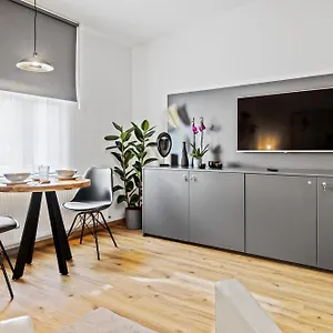 Apartment Stylish Tiny House Augsburg